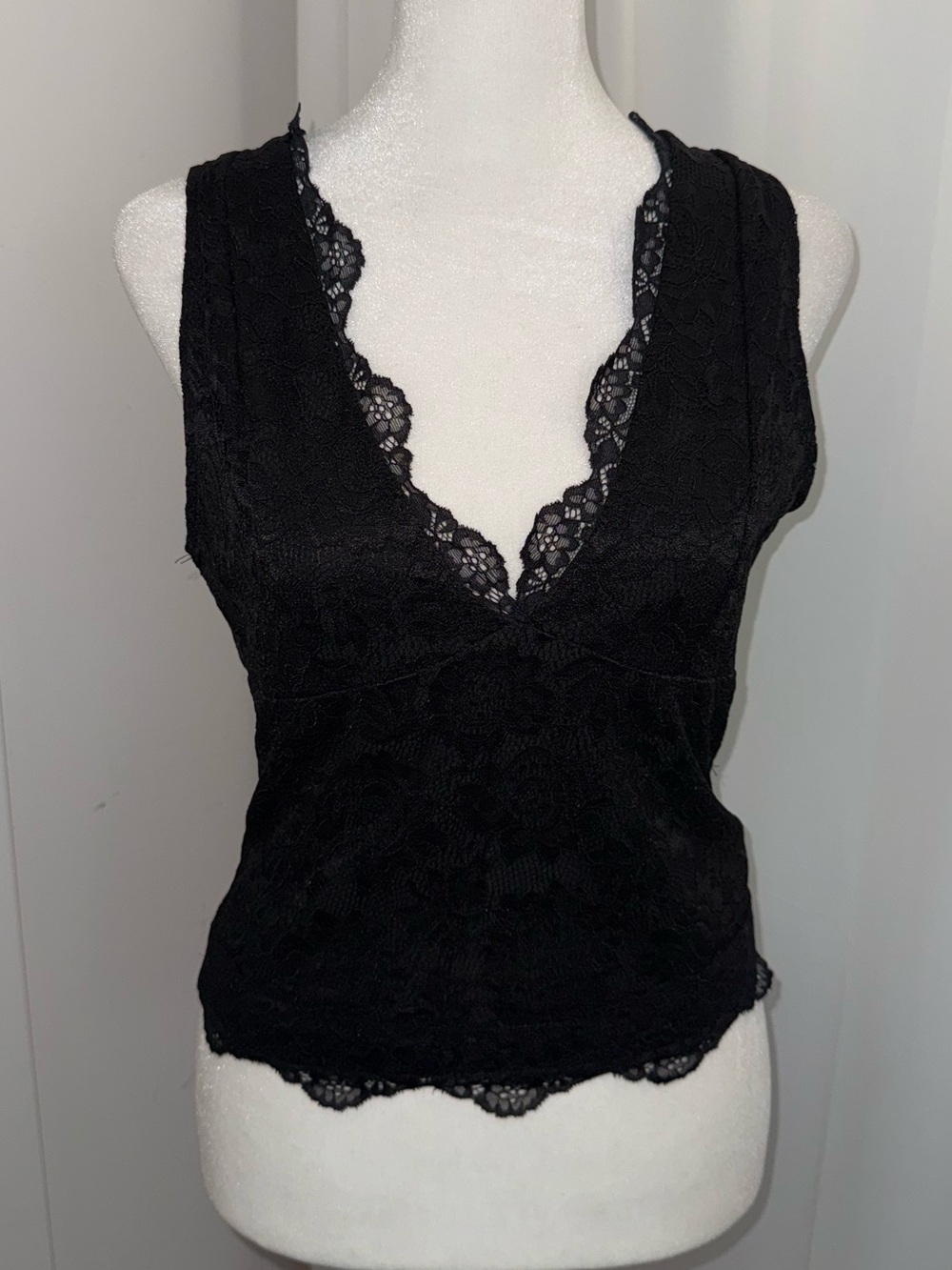 Brand new black Lacey top